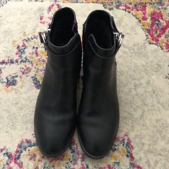 Steve Madden Distinct ankle Booties - Picture 6 of 7